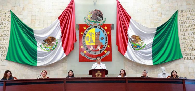 Presenta Gobernador de Oaxaca iniciativa de Ley de Austeridad