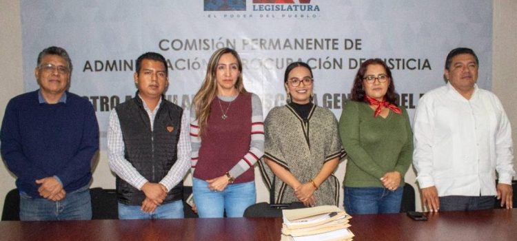 Cumplen requisitos 22 de 26 aspirantes a dirigir fiscalía de Oaxaca