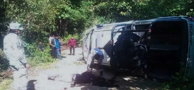 Accidente de la Guardia Nacional deja un fallecido y cuatro lesionados en Oaxaca