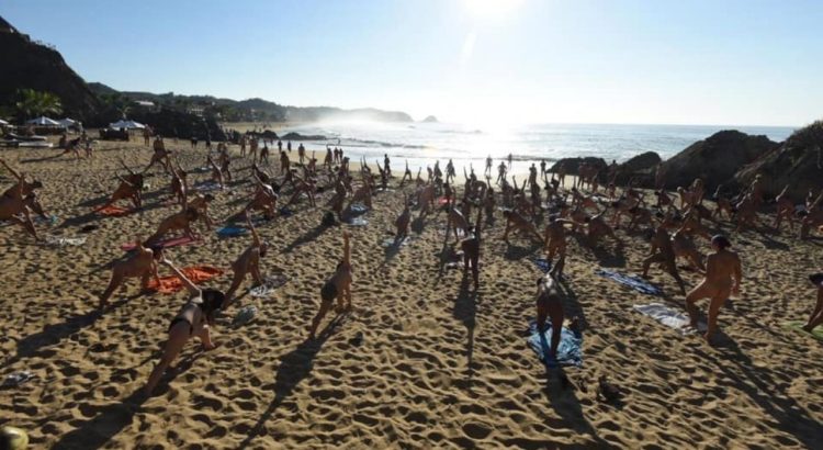 Impulsa Oaxaca el Festival Nudista de Zipolite, el evento más grande del mundo en su tipo