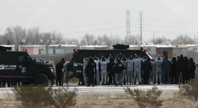 Tras motín en Ciudad Juárez que dejó 17 muertos, trasladan a 41 presos a penal federal en Oaxaca