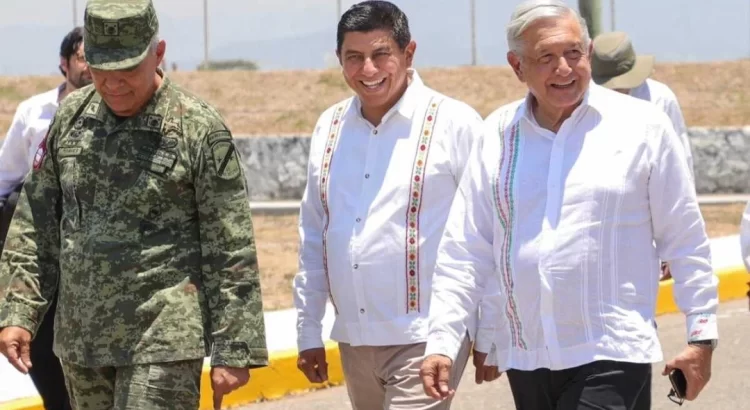 Visita AMLO de manera no oficial el Istmo de Tehuantepec, en Oaxaca