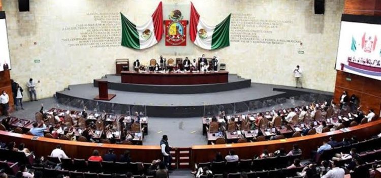 Congreso de Oaxaca reduce a 18 años la edad mínima para ser diputado local