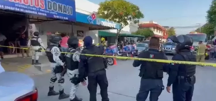 Lanzan bomba a pizzería en Oaxaca; reportan 4 lesionados