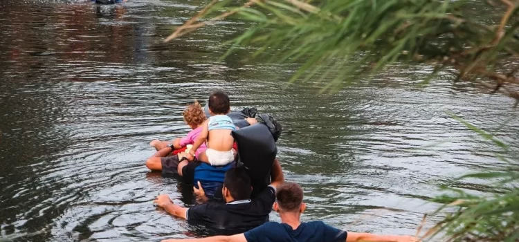 Oaxaca solicita apoyo de Unesco para rescatar niños migrantes que viajan solos hacia EU