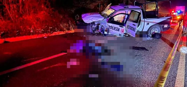 Muere un elemento de la Policía Estatal de Oaxaca y 5 más resultan heridos en accidente carretero