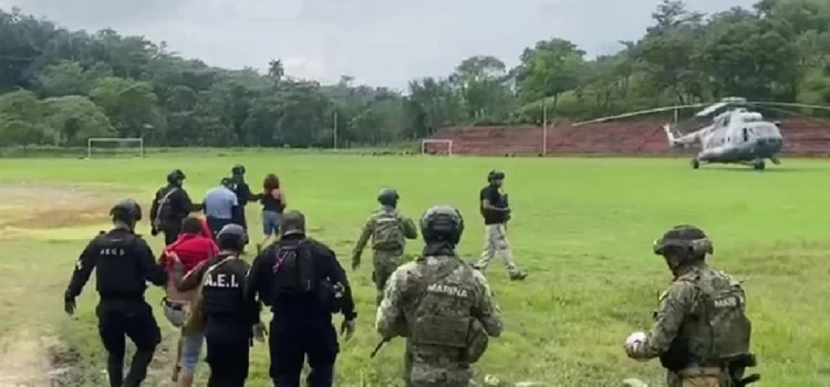 Catean 10 casas de seguridad y hallan restos humanos en mega operativo en la Cuenca de Oaxaca