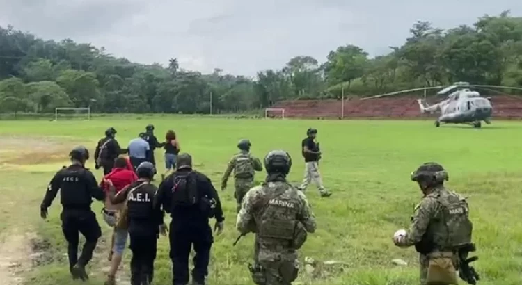 Catean 10 casas de seguridad y hallan restos humanos en mega operativo en la Cuenca de Oaxaca