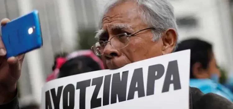 Liberan a 8 militares ligados al caso Ayotzinapa