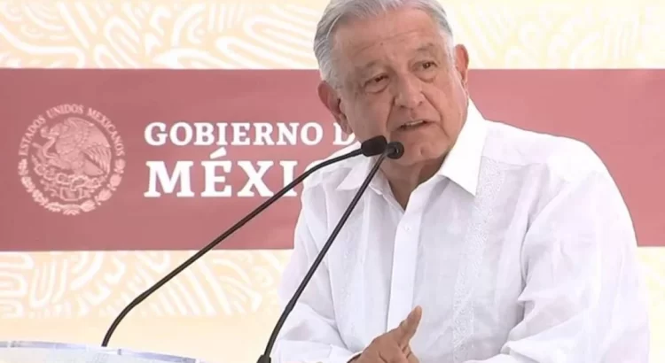 AMLO compra a Slim concesión de la carretera Mitla-Tehuantepec