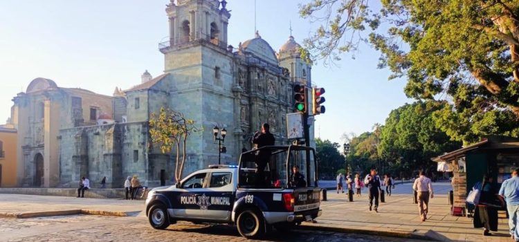 Defensoría exige disculpa pública del municipio de Oaxaca para mujer policía que fue acosada
