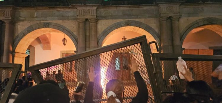 Descalifica Jara protesta del 8M para exigir justicia por mujeres asesinadas en Oaxaca