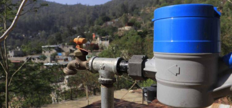 En plena ola de calor se quedan sin agua más de 80 mil en Salina Cruz, Oaxaca