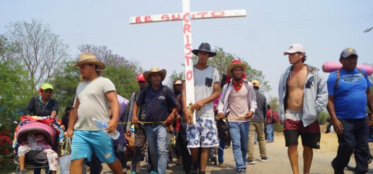 Son más de 600 los migrantes en tránsito que caminan hacia la ciudad de Oaxaca