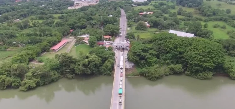 Resguarda policía y GN accesos a Tuxtepec, Oaxaca, tras balacera en límites con Veracruz