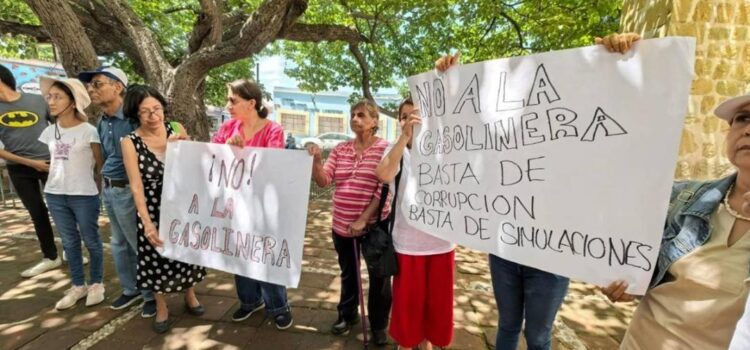 Vecinos de Jalatlaco se oponen a gasolinera en la ciudad de Oaxaca