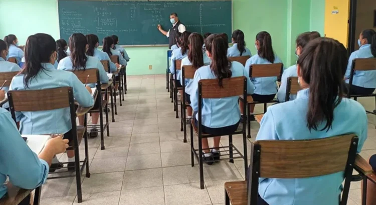 Autobús que volcó en Oaxaca transportaba a niñas de pueblos indígenas que volvían a su internado en Edomex