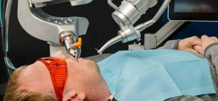 Robot dentista lleva a cabo el primer procedimiento automatizado en el mundo Robot dentista lleva a cabo el primer procedimiento automatizado en el mundo