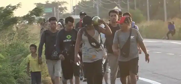 Desmienten migrantes de caravana acompañamiento de la CNDH a su paso por pueblos de Oaxaca
