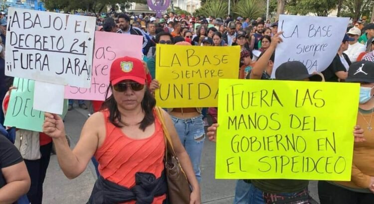“Despido de trabajadores del gobierno de Oaxaca, también violó derechos humanos de sus familias” “Despido de trabajadores del gobierno de Oaxaca, también violó derechos humanos de sus familias”