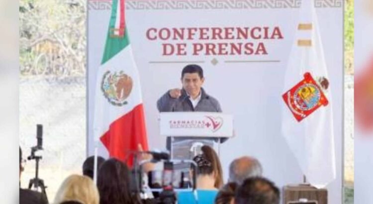 Acusan nepotismo en Oaxaca, queda hija de Jara al frente del Infonavit Acusan nepotismo en Oaxaca, queda hija de Jara al frente del Infonavit