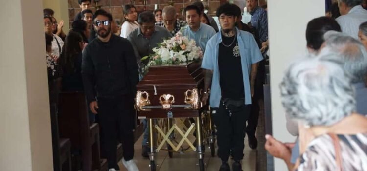 Sepultan a la presidenta municipal de San Mateo Piñas