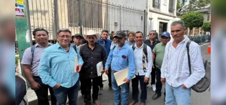 Alcaldes de Oaxaca piden recursos en Segob para afectados por huracán ‘Erick’