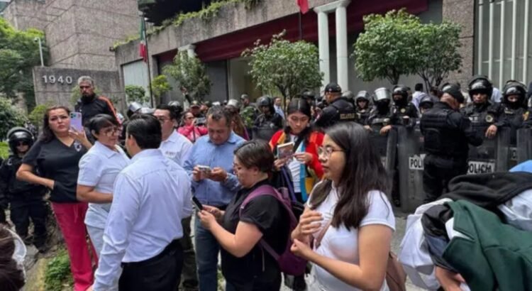 Sin acuerdos, trabajadores del sector Salud en Oaxaca con IMSS-Bienestar Sin acuerdos, trabajadores del sector Salud en Oaxaca con IMSS-Bienestar