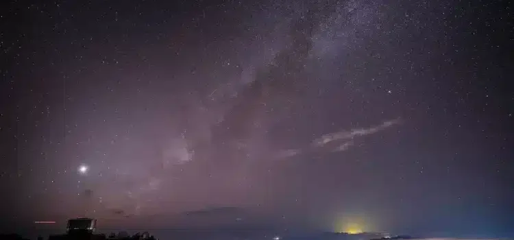 Astrónomos rastrean objeto interestelar que podría acercarse a la Tierra Astrónomos rastrean objeto interestelar que podría acercarse a la Tierra