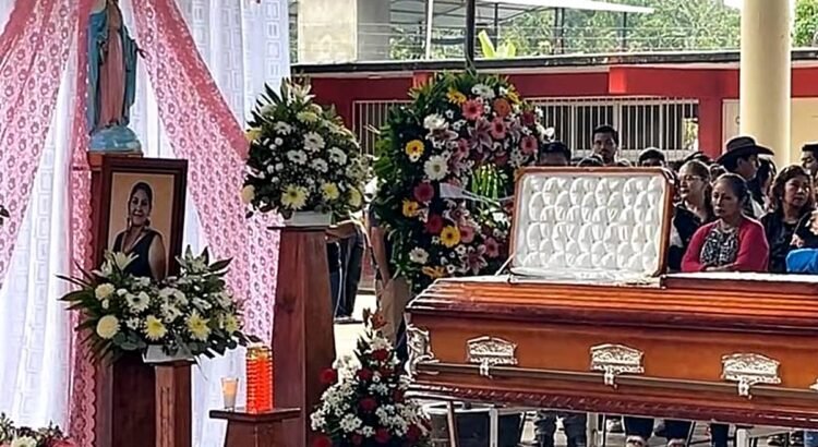 Por una calificación, un alumno habría asesinado a una profesora en Putla, Oaxaca: Fiscal Por una calificación, un alumno habría asesinado a una profesora en Putla, Oaxaca: Fiscal