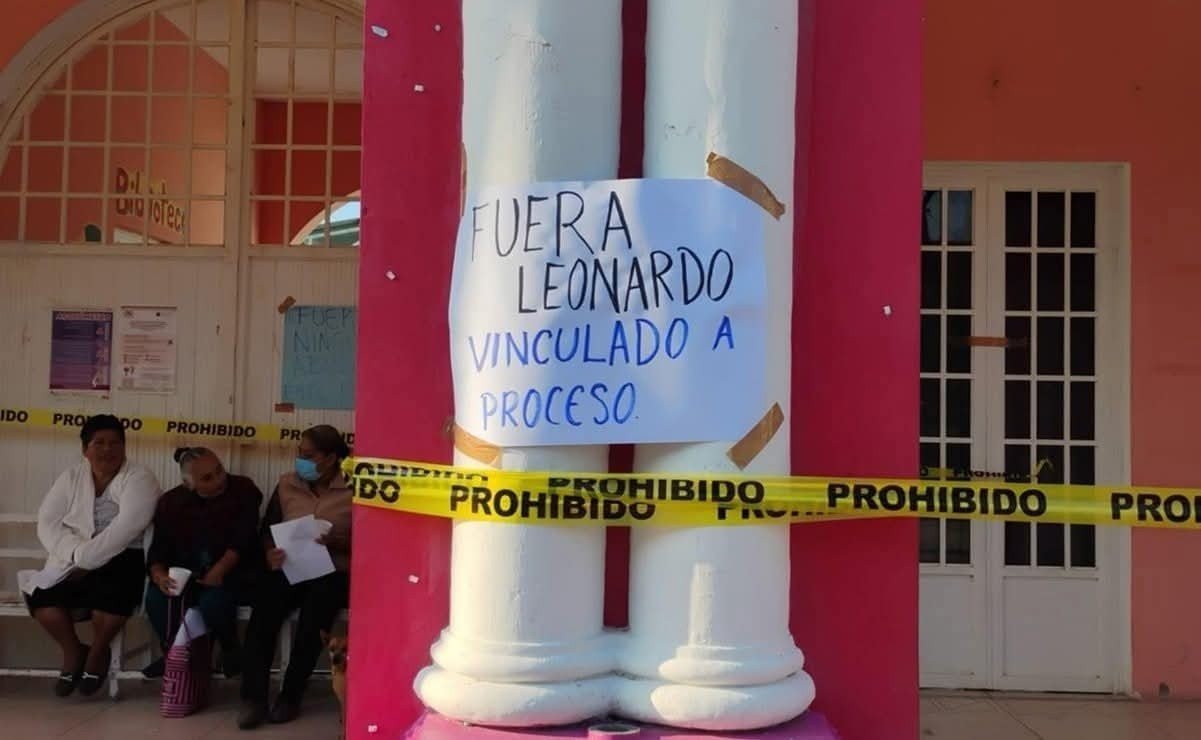 Toman palacio municipal de San Marcos Arteaga, Oaxaca; piden destitución del edil por señalamientos de abuso sexual