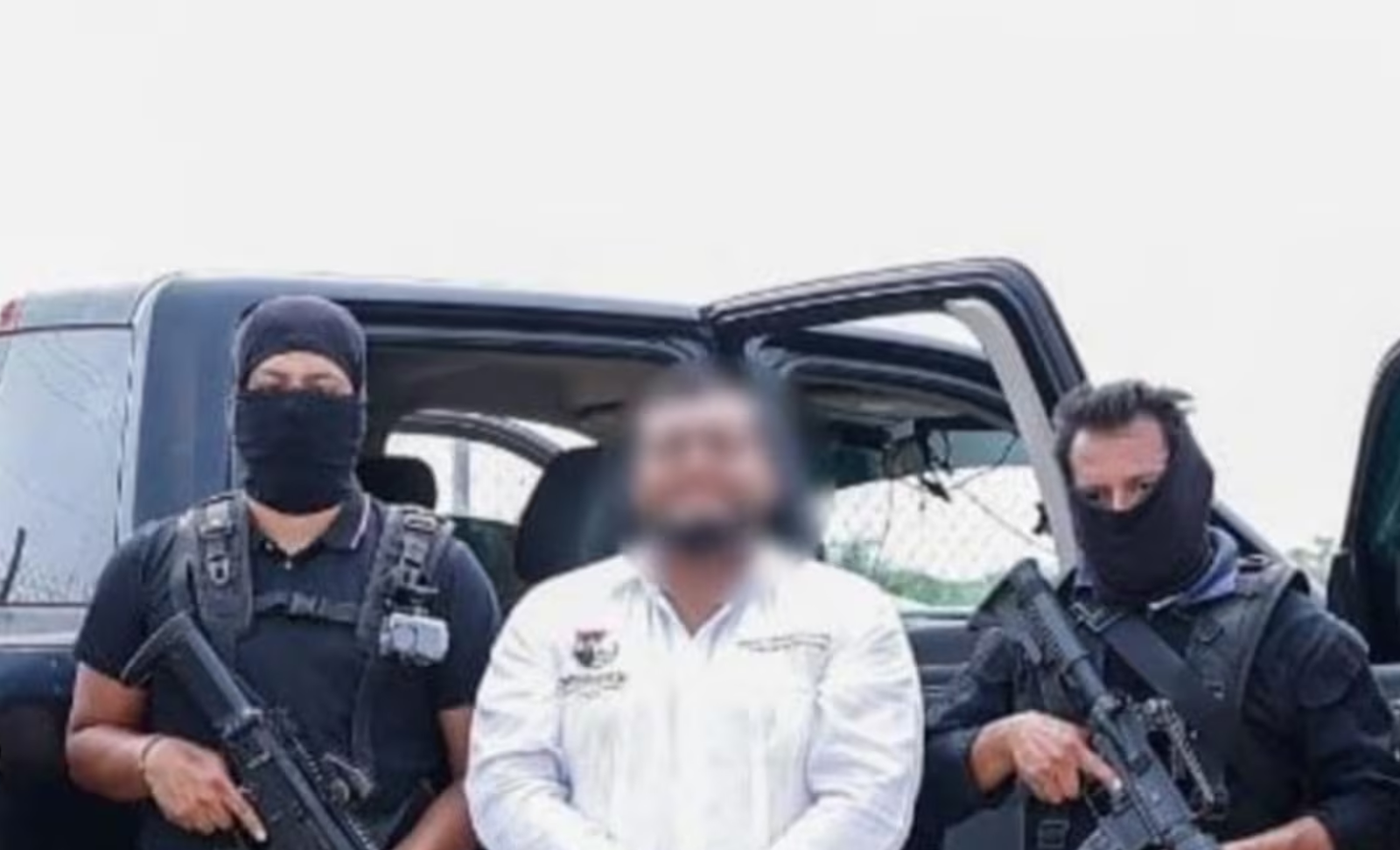 Juez da tres meses para la investigación complementaria contra el ex presidente municipal de Juchitán y “La Parka”